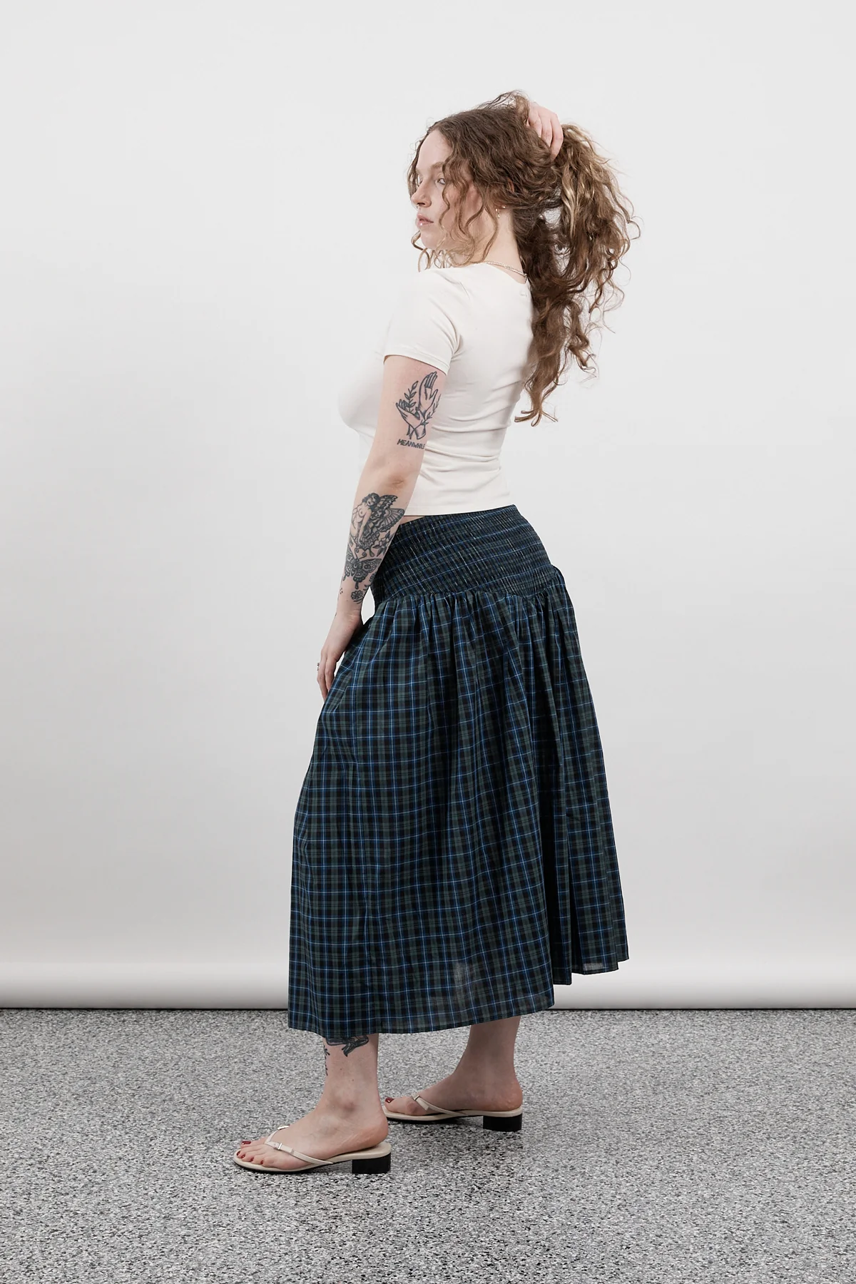 Navy Plaid Ruched Midi Skirt - Image 14