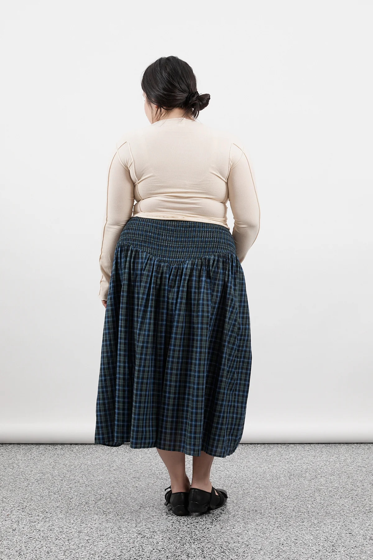 Navy Plaid Ruched Midi Skirt - Image 7