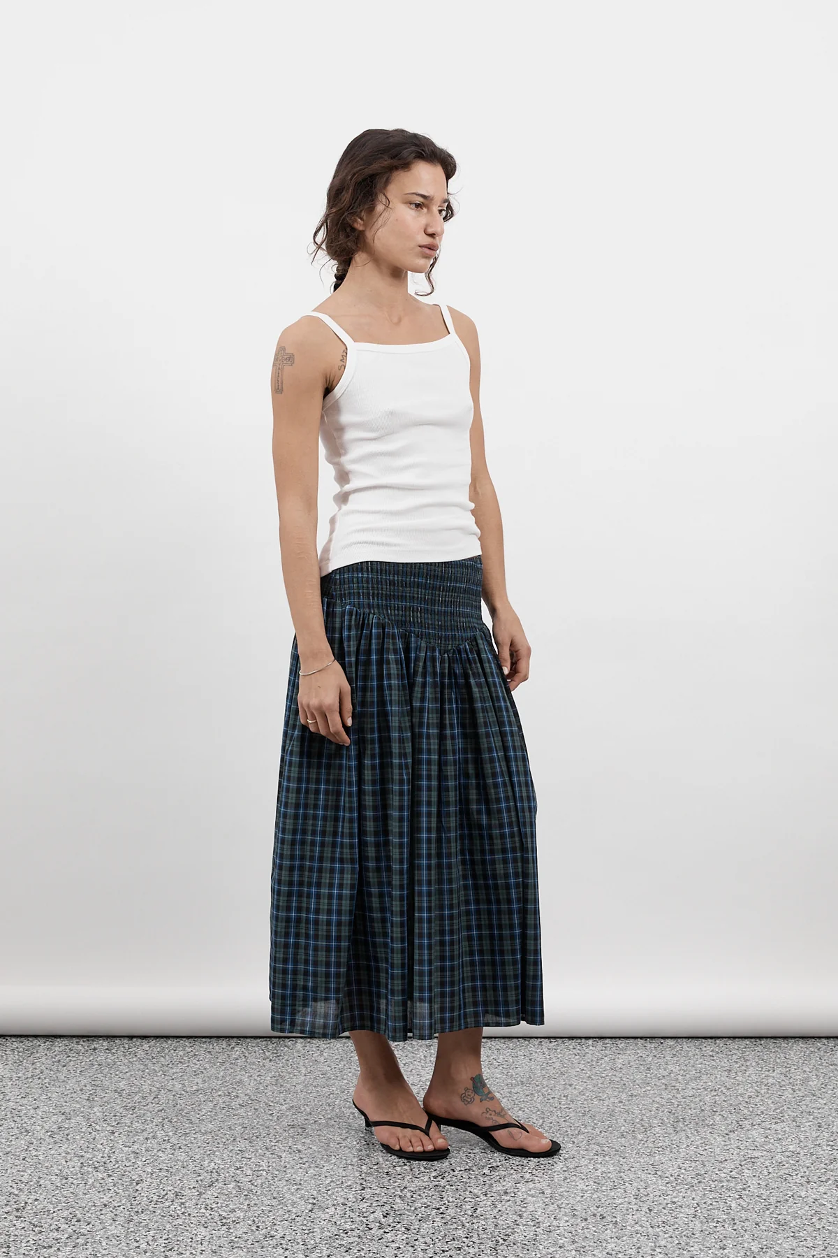 Navy Plaid Ruched Midi Skirt - Image 9