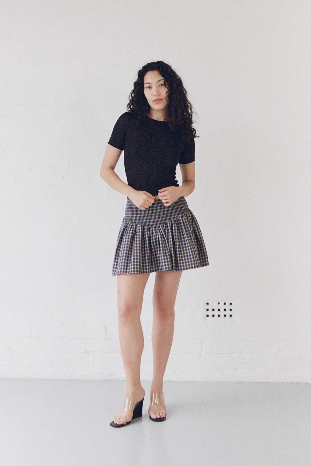 Navy Plaid Ruched Mini Skirt - Image 3