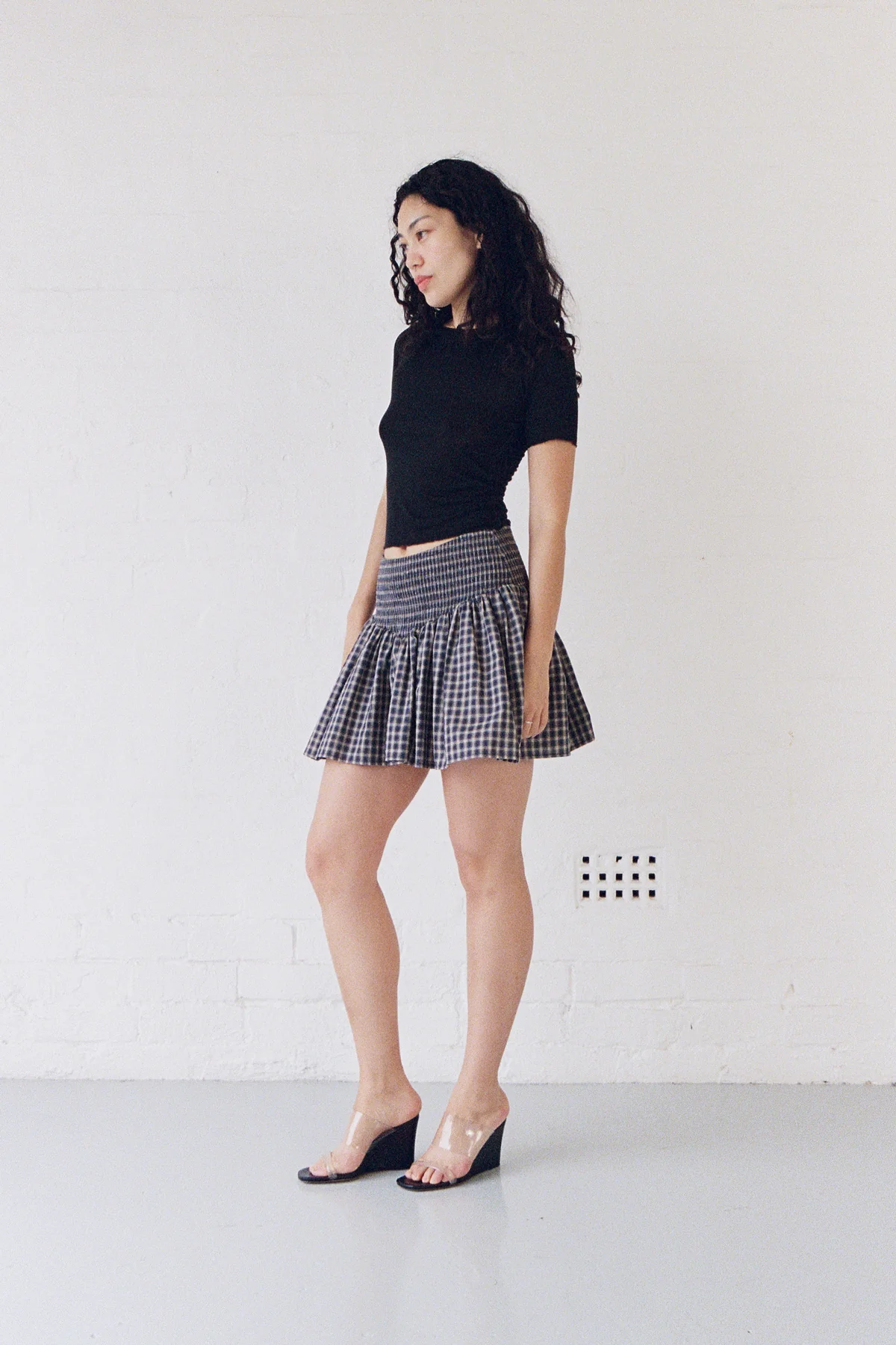 Navy Plaid Ruched Mini Skirt - Image 4