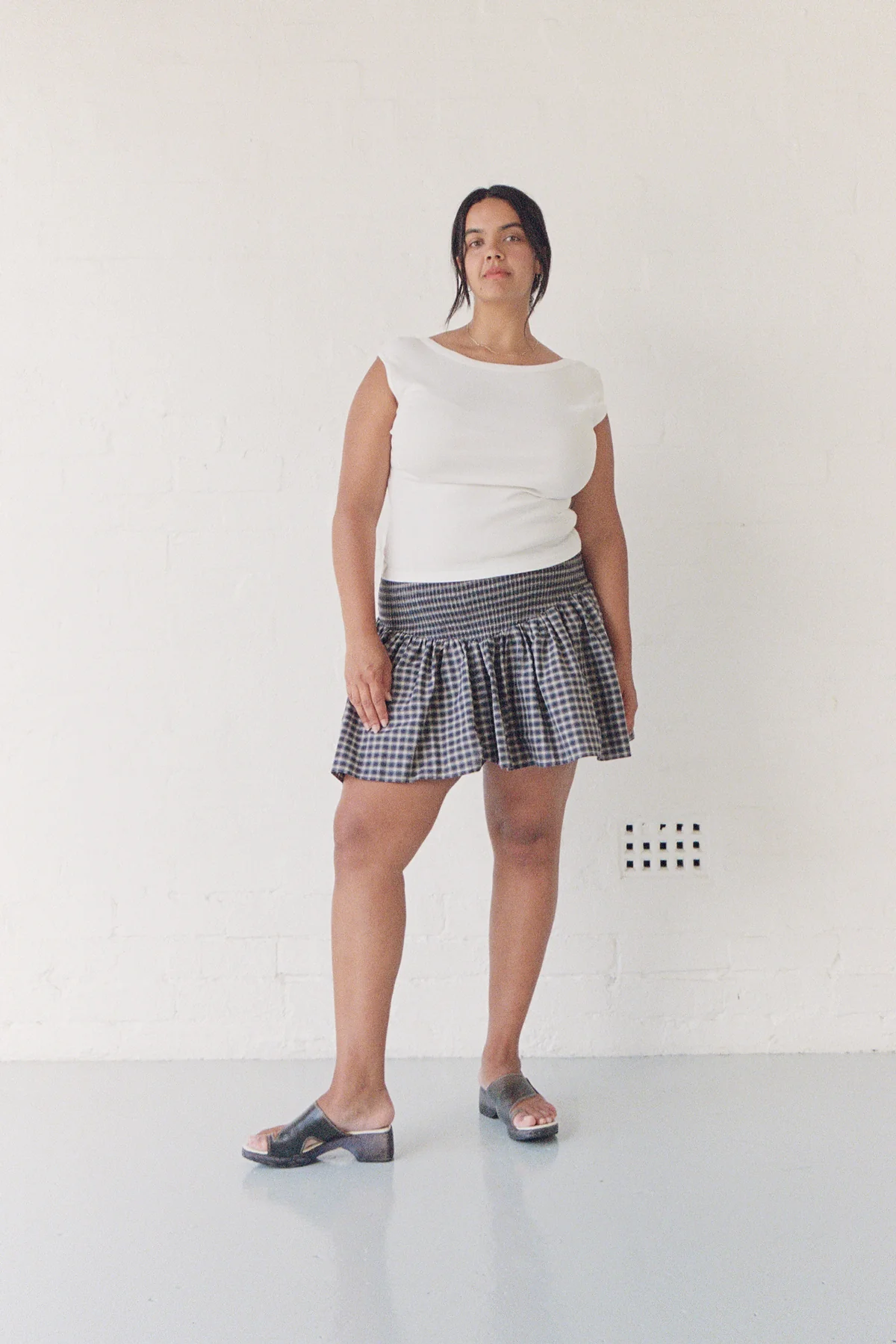 Navy Plaid Ruched Mini Skirt - Image 6