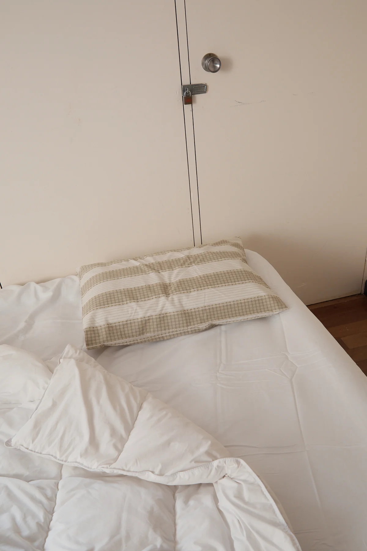 Cotton Pillowcase Pair - Image 5