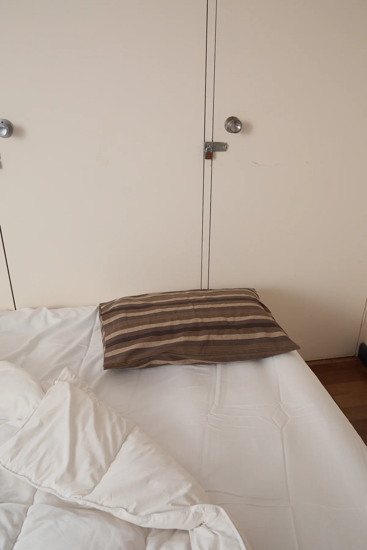 Cotton Pillowcase Pair - Image 6